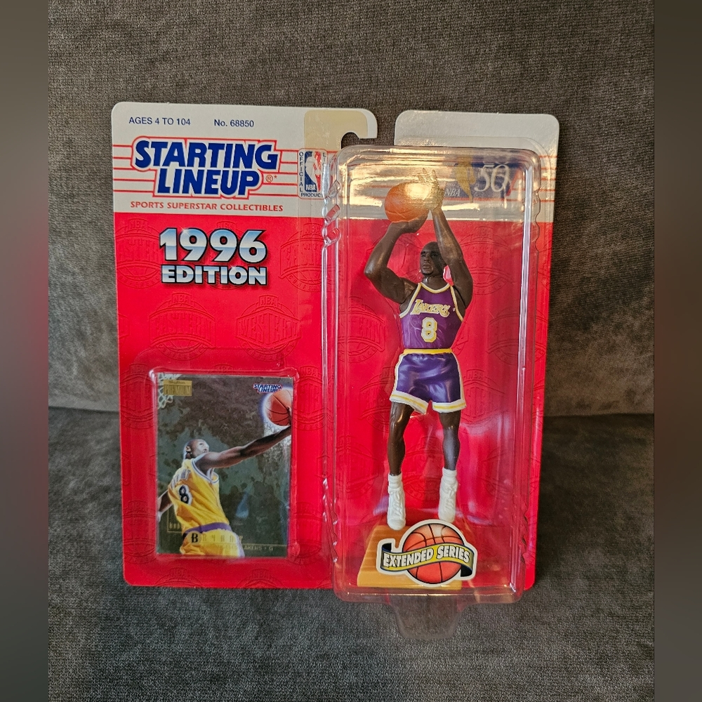 COPY - Kobe Bryant basketball figure